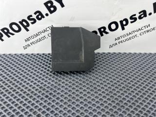 крышка блока предохранителей Peugeot 3008 2 поколение 2018, 1.5 л., дизель, МКПП, передний привод, правый руль, 9814474980