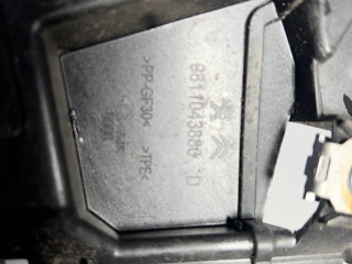 накладка двери (крышки) багажника Peugeot 3008 2 поколение 2019, 1.2 л., бензин, МКПП, передний привод, правый руль, 9811043880