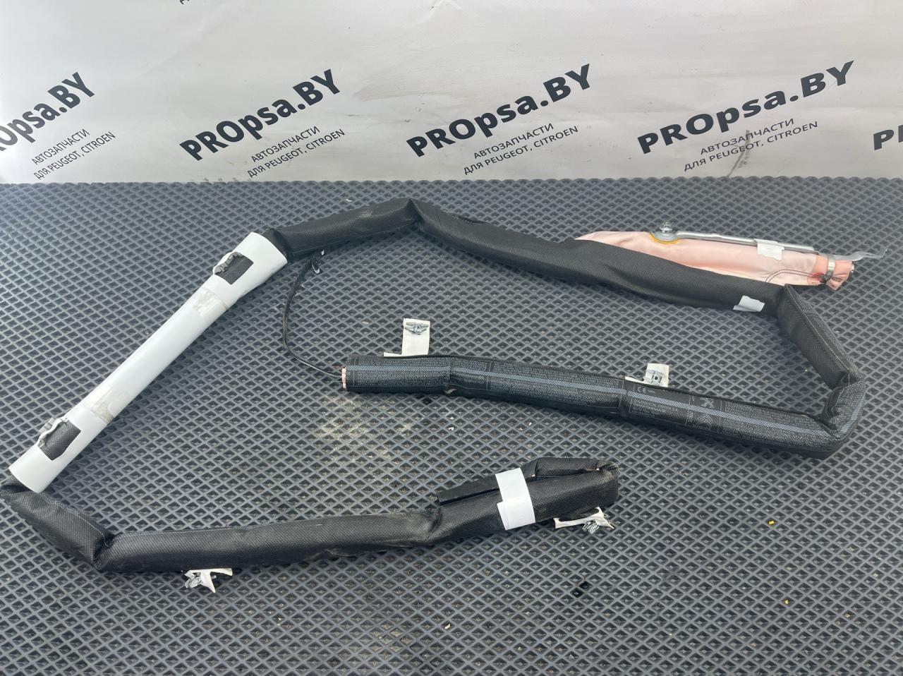 подушка безопасности боковая (шторка) Peugeot 5008 2 поколение 2018, 2.0 л., дизель, АКПП, белый, передний привод, 9828187980 - фото №1