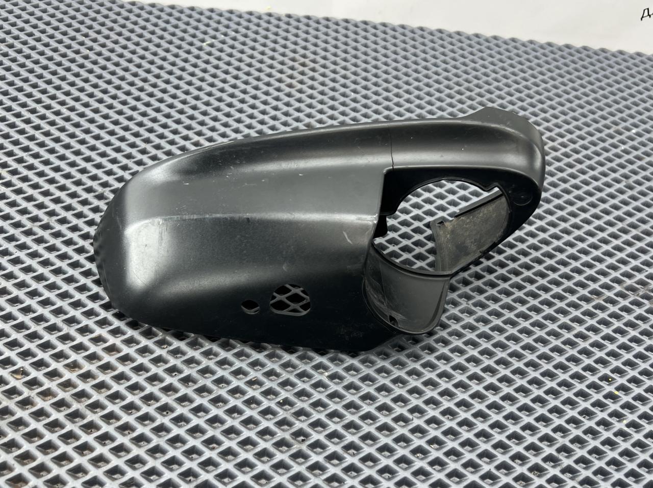 накладка на зеркало Peugeot 3008 2 поколение 2019, 1.2 л., бензин, МКПП, передний привод, правый руль, 1635224380 - фото №1