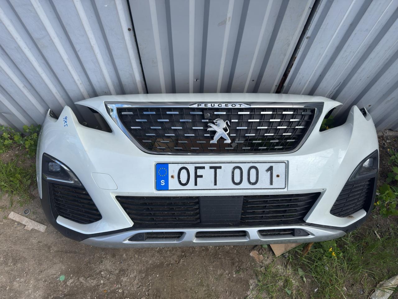 бампер передний Peugeot 5008 2 поколение 2018, 2.0 л., дизель, АКПП, белый, передний привод - фото №1
