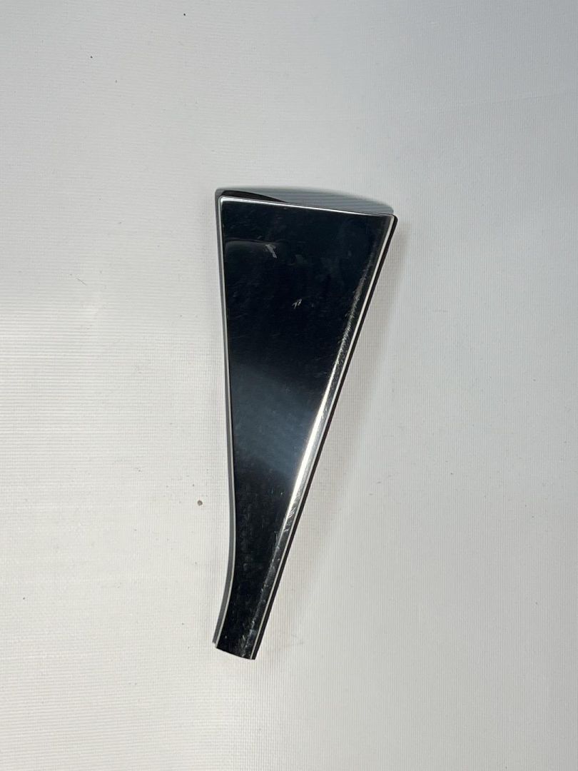 молдинг крыши Peugeot 3008 2 поколение 2019, 1.2 л., бензин, МКПП, передний привод, правый руль, 9814047277 - фото №1