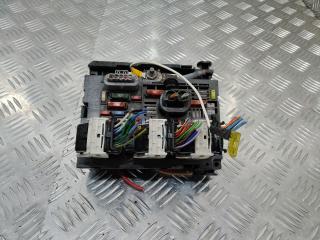 блок предохранителей Peugeot 5008 1 поколение [рестайлинг] 2014, R02, 9675877980