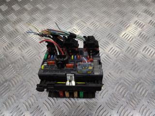 блок предохранителей Peugeot 5008 1 поколение [рестайлинг] 2014, R02, 9675877980