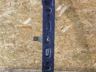 усилитель бампера переднего Renault Laguna 1 поколение 1997, 1.8 л., бензин, МКПП, хетчбэк 5 дв.