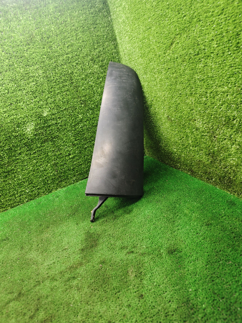 фонарь задний левый Renault Logan 1 поколение 2008, 1.6 л., бензин, МКПП, универсал, 82001414582 - фото №1