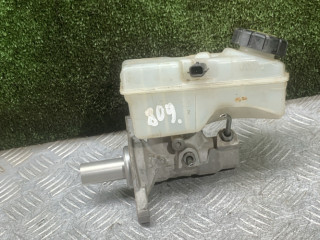 цилиндр тормозной главный Renault Duster 1 поколение [рестайлинг] 2017, 2.0 л., бензин, МКПП, внедорожник 5 дв., полный привод, 460915124R