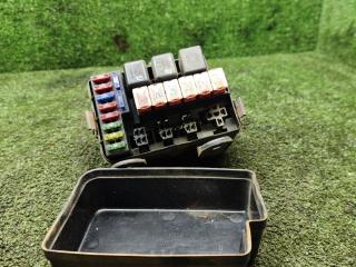 блок предохранителей Hyundai Galloper 2 поколение 2000, 2.5 л., дизель, МКПП, внедорожник 3 дв.