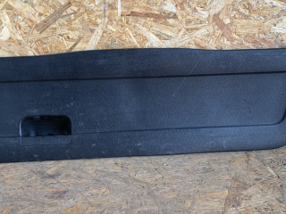 обшивка крышки багажника Volkswagen Golf 3 поколение 1995, 1.3 л., бензин, МКПП, хетчбэк 3 дв., 1H6867605A