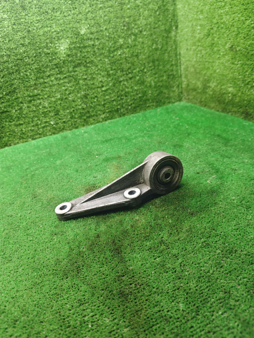 подушка крепления двигателя Lancia Kappa 1 поколение 1999, 2.0 л., бензин, МКПП, седан - фото №1