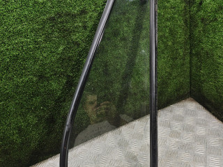 стекло двери передней правой Mercedes-Benz T1 207-210D W601 1995, 2.3 л., дизель, МКПП, микроавтобус