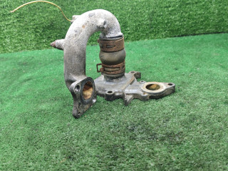 фланец (тройник) системы охлаждения Toyota Corolla 7 поколение (E100) 1995, 1.6 л., 4A-FE, бензин, МКПП, хетчбэк 3 дв.