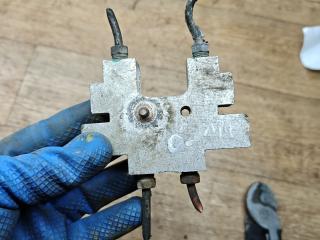 распределитель тормозных усилий Kia Carnival 1 поколение [рестайлинг] 2005, 2.9 л., CRDi, дизель, МКПП, минивэн