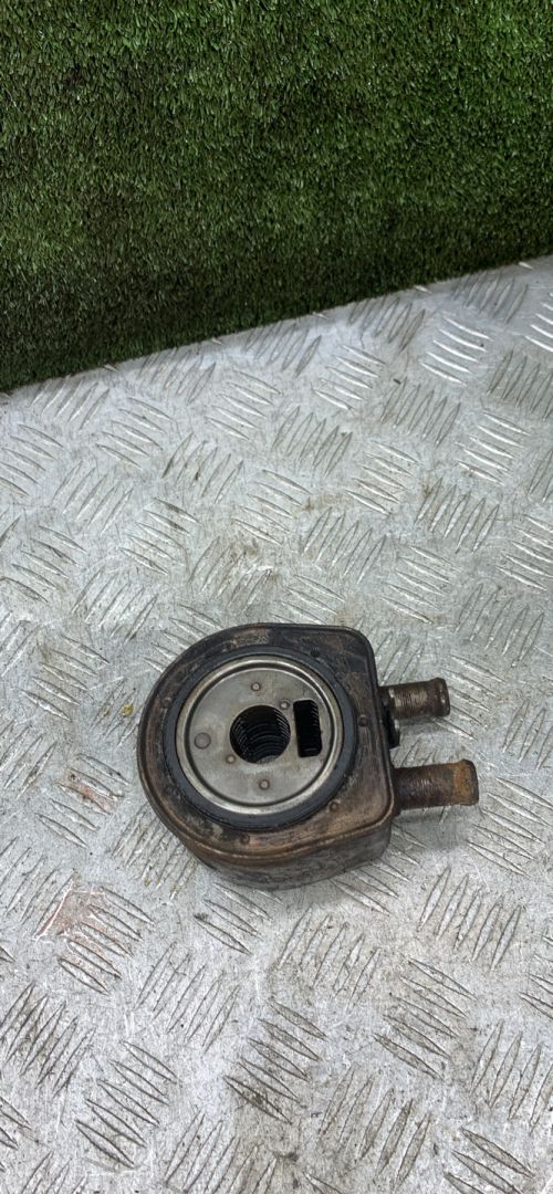 теплообменник масляного фильтра Peugeot 806 1 поколение 1997, 2.1 л., дизель, МКПП, минивэн - фото №1