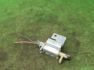 активатор замка крышки топливного бака Opel Sintra 1 поколение 1998, 2.2 л., X 22 XE, бензин, МКПП, минивэн