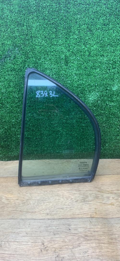 стекло двери задней левой Toyota Avensis 1 поколение (T220) 1998, 2.0 л., 2C, дизель, МКПП, седан - фото №1
