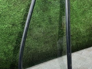 стекло двери передней правой Mercedes-Benz T1 207-210D W601 1990, 2.3 л., дизель, МКПП, микроавтобус