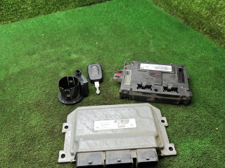 блок управления двигателем Renault Duster 1 поколение [рестайлинг] 2017, 2.0 л., бензин, МКПП, внедорожник 5 дв., полный привод, 285916556R, 237109323R, 237104953R, 284B10447R