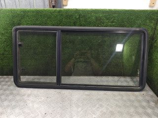 стекло кузовное боковое правое Mercedes-Benz T1 207-210D W601 1995, 2.3 л., дизель, МКПП, микроавтобус