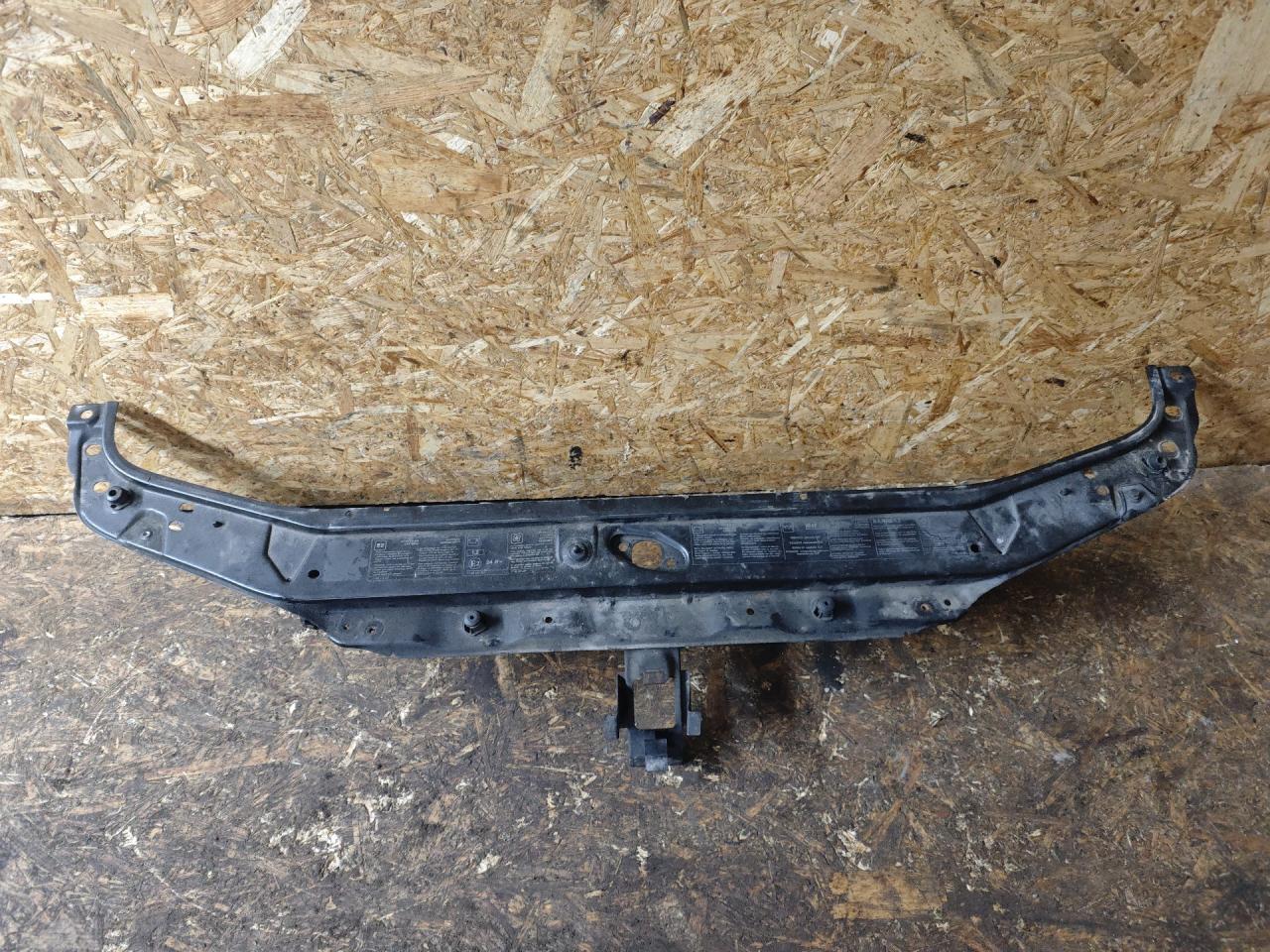 передняя панель крепления облицовки (телевизор) Renault Laguna 2 поколение 2002, 1.9 л., дизель, МКПП, хетчбэк 5 дв. - фото №1