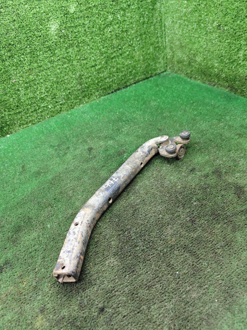 ролик двери сдвижной Opel Sintra 1 поколение 1997, 2.2 л., X 22 XE, бензин, МКПП, минивэн - фото №1