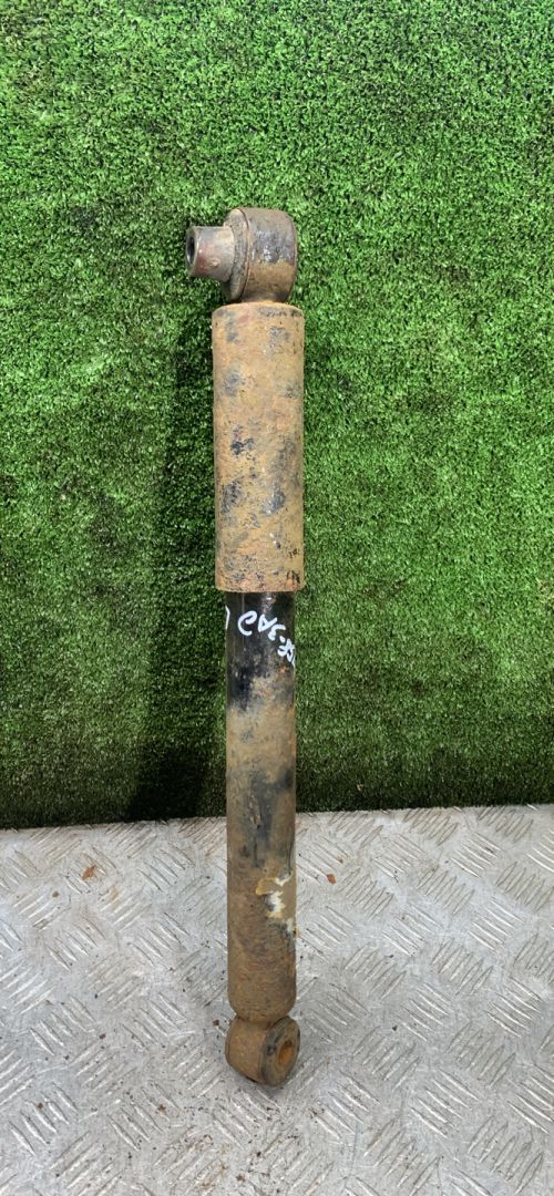 амортизатор задний Renault Megane 1 поколение 1997, 1.6 л., бензин, МКПП, хетчбэк 5 дв. - фото №1