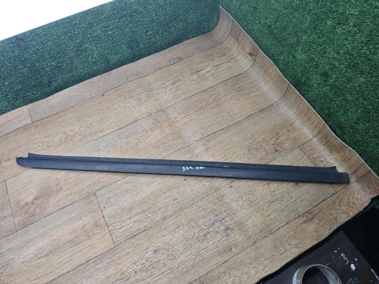 молдинг стекла Opel Sintra 1 поколение 1999, 2.2 л., бензин, МКПП, минивэн - фото №1