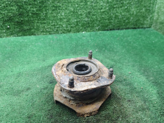 опора амортизатора верхняя (чашка) Mazda 626 GE [рестайлинг] 1997, 1.8 л., бензин, МКПП, хетчбэк 5 дв.