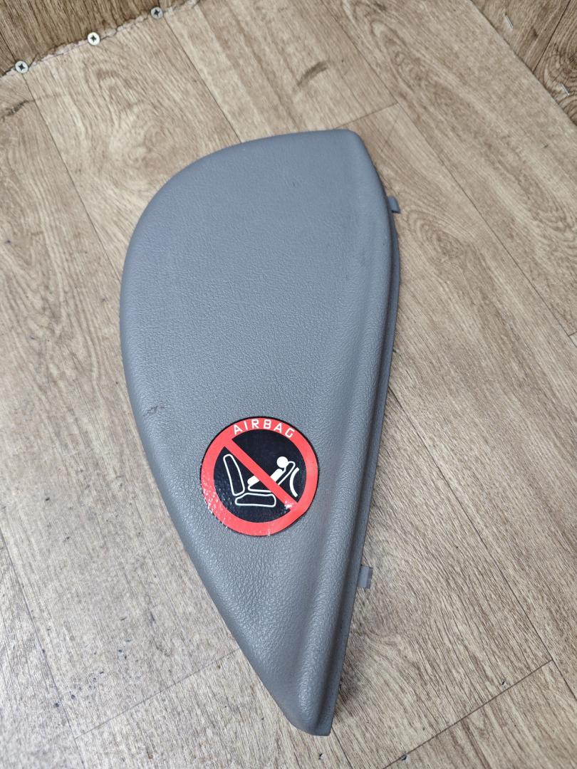 накладка на торпедо (консоль) Renault Laguna 2 поколение 2002, 1.9 л., дизель, МКПП, хетчбэк 5 дв., 8200026116 - фото №1