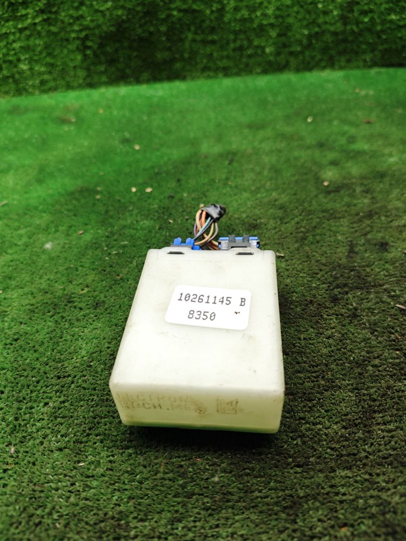 блок управления (другие) Opel Sintra 1 поколение 1998, 2.2 л., Y 22 DTH, дизель, МКПП, минивэн, 10261145B - фото №1