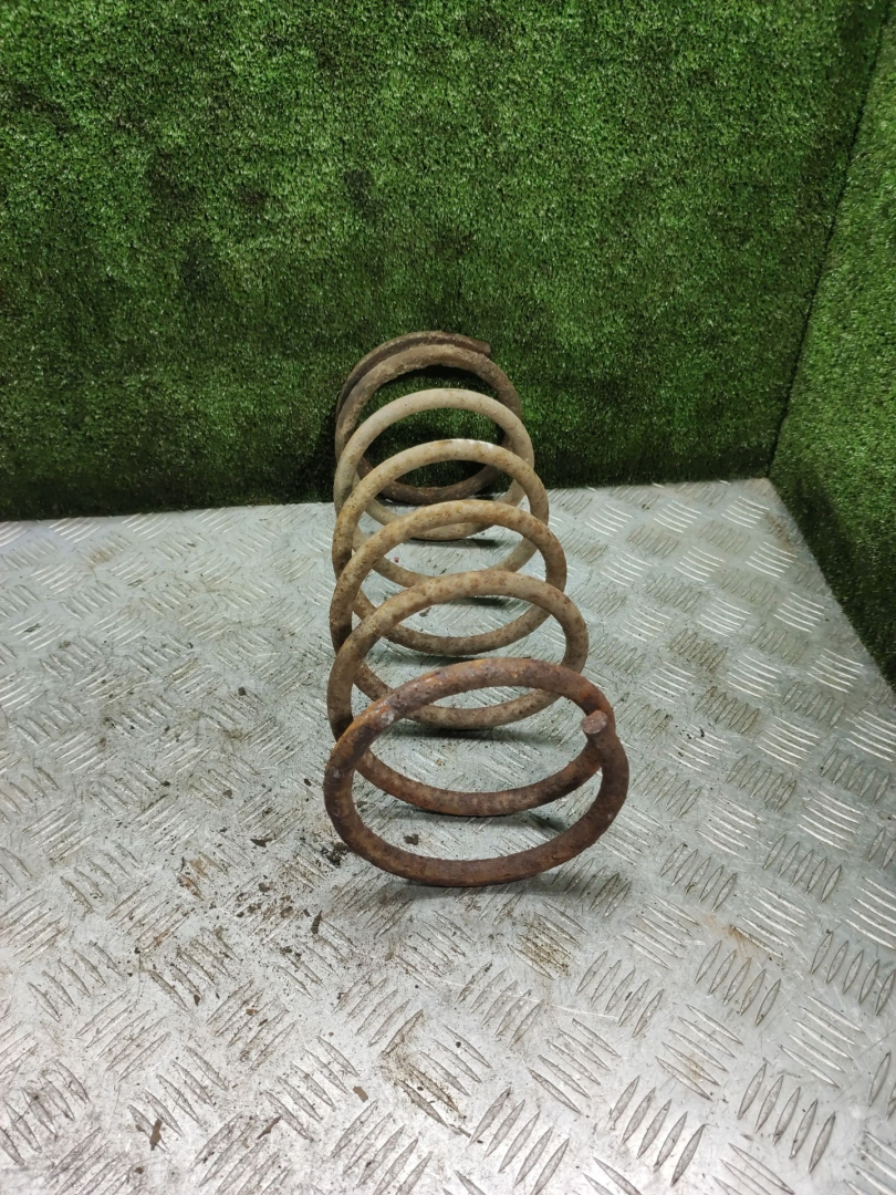 пружина передняя Lada 2114 1 поколение 2005, 1.5 л., бензин, МКПП, хетчбэк 5 дв. - фото №1