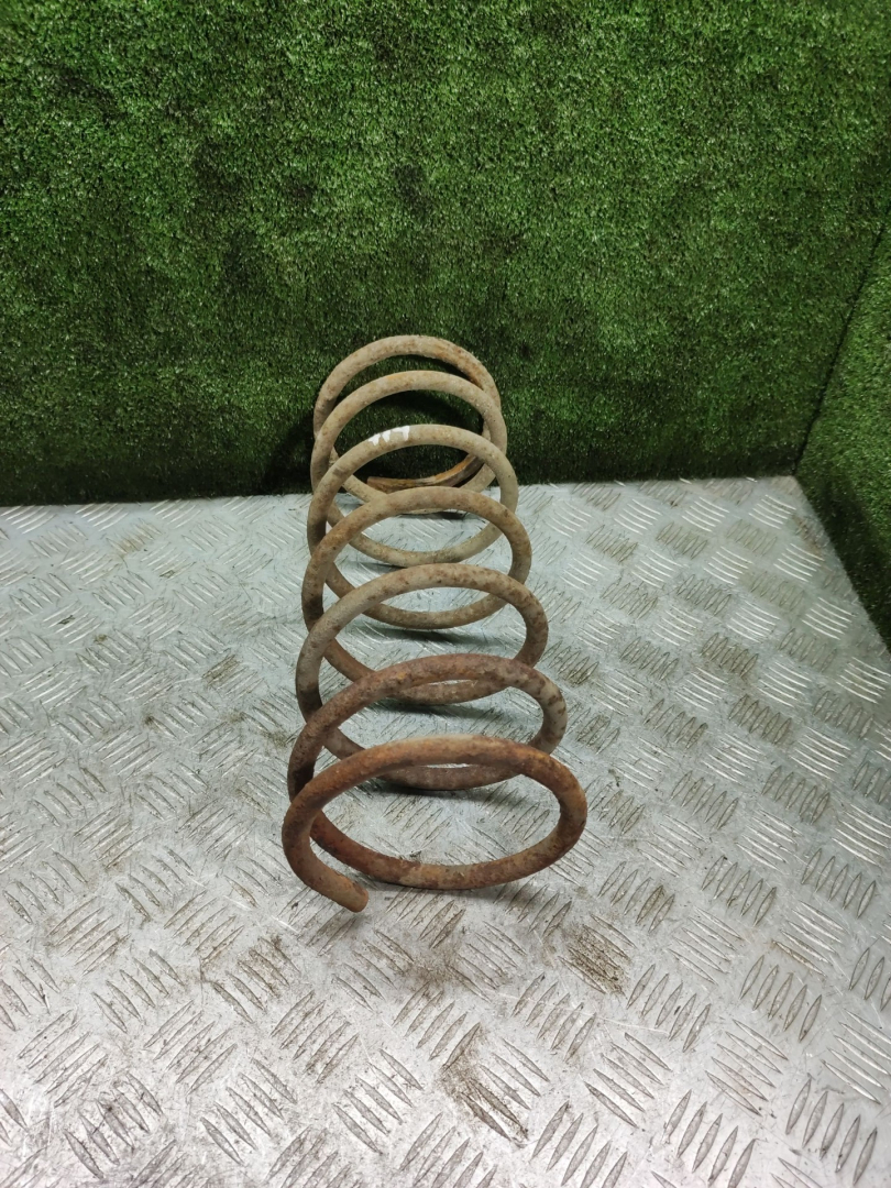 пружина передняя Lada 2114 1 поколение 2005, 1.5 л., бензин, МКПП, хетчбэк 5 дв. - фото №1