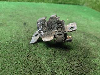 замок багажника Mazda 626 GF 1998, 2.0 л., бензин, МКПП, хетчбэк 5 дв.