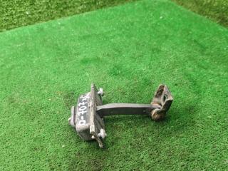 ограничитель открывания двери Mercedes-Benz A-Класс W168 2000, 1.6 л., бензин, МКПП, хетчбэк 5 дв.