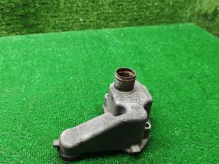 фланец (тройник) системы охлаждения Volkswagen Passat B4 1995, 2.0 л., бензин, МКПП, 027103773