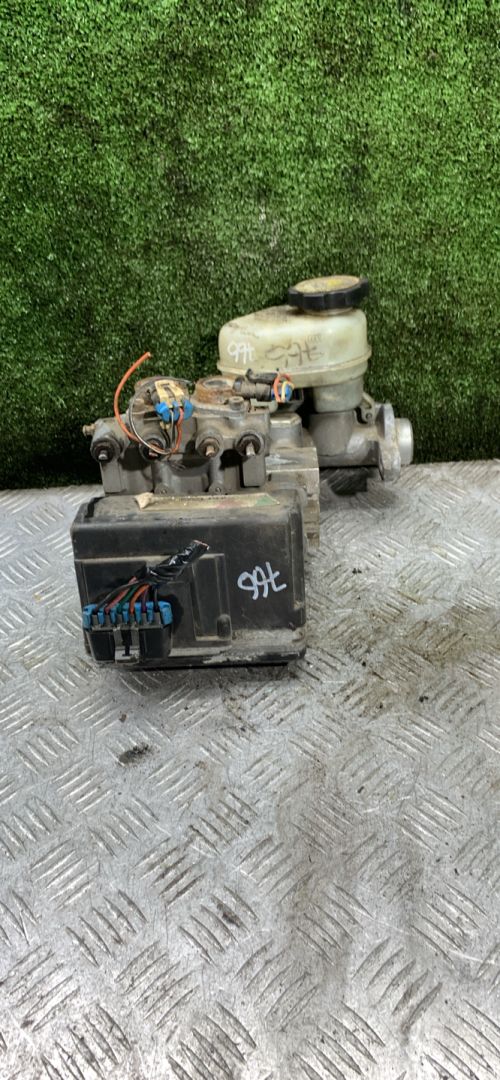 блок ABS Opel Sintra 1 поколение 1997, 2.2 л., X 22 XE, бензин, МКПП, минивэн, 63612303 - фото №1