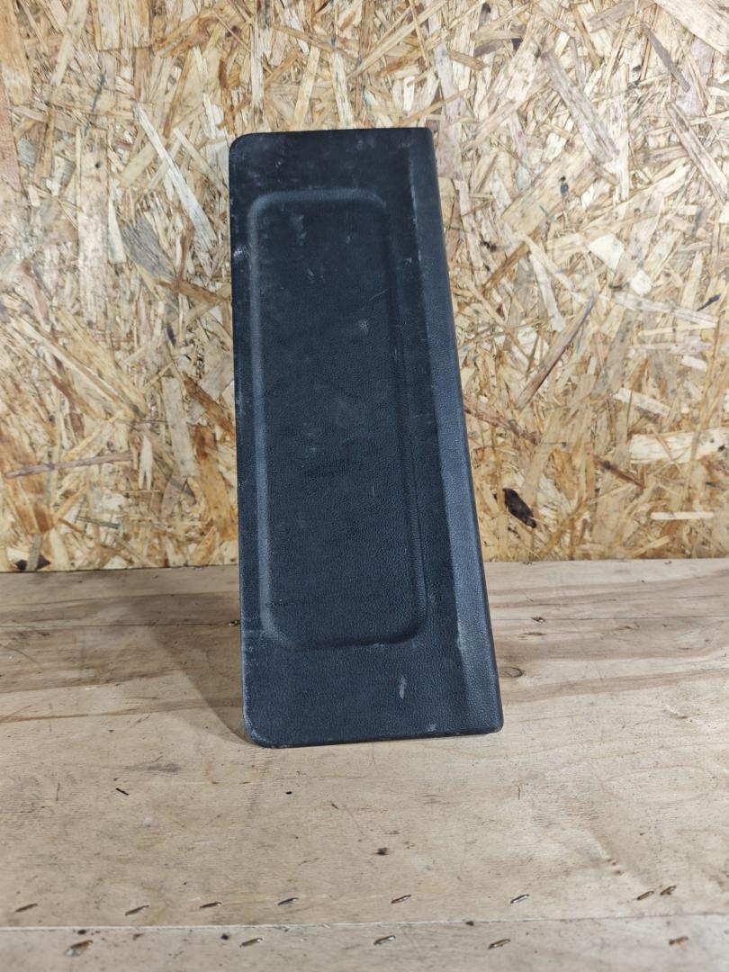 обшивка багажника Skoda Octavia 3 поколение (A7) 2013, 1.8 л., бензин, МКПП, лифтбэк, 5E5867145A - фото №1