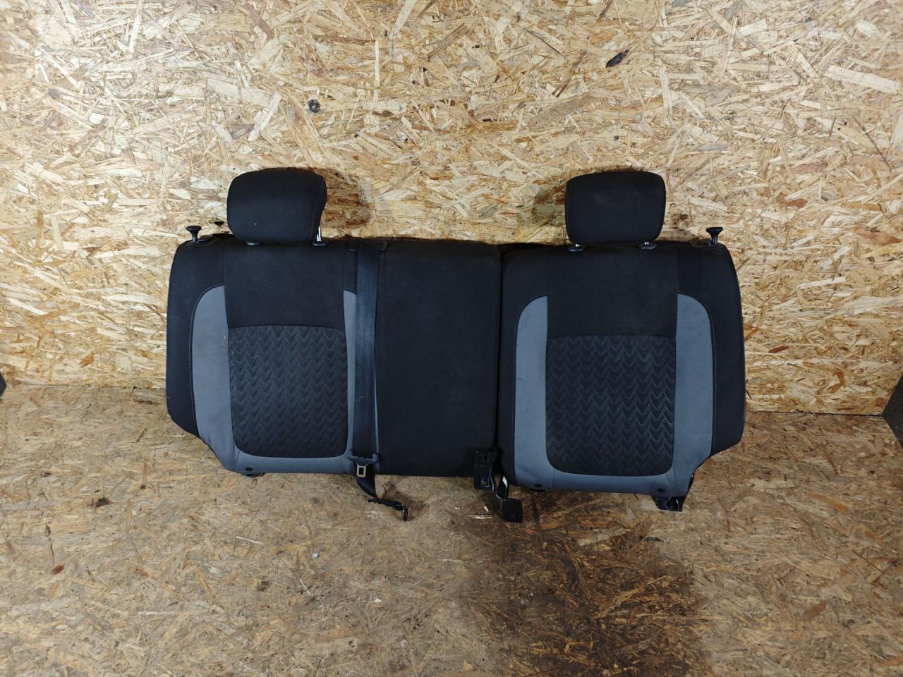 сиденье заднее Lada Vesta 1 поколение 2023, 1.6 л., бензин, МКПП, седан - фото №1