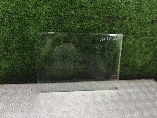 стекло кузовное боковое правое УАЗ 452 2 поколение 1985, 2.4 л., бензин, МКПП, микроавтобус