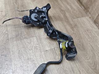 педаль Toyota Avensis 1 поколение (T220) [рестайлинг] 2001, 2.0 л., дизель, МКПП, универсал, 8928120010