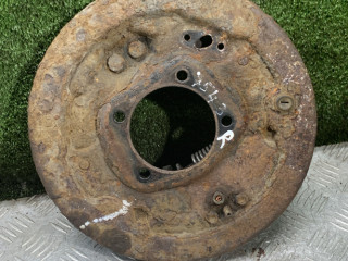 защитный кожух тормозного механизма Toyota Picnic 1 поколение XM10 1999, 2.2 л., 3C-TE, дизель, МКПП, минивэн