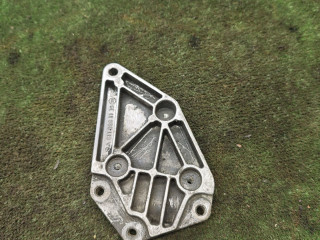 кронштейн топливного фильтра Mercedes-Benz T1 207-210D W601 1990, 2.3 л., дизель, МКПП, микроавтобус, 6110981139