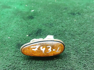 повторитель поворота на крыле левый Mitsubishi Galant 7 поколение 1995, 1.8 л., бензин, МКПП, седан