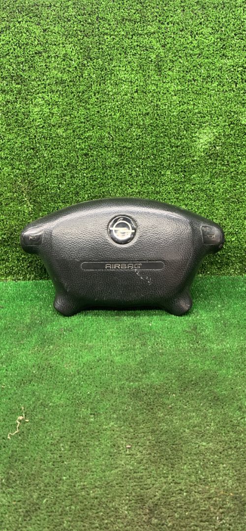 подушка безопасности водителя Opel Sintra 1 поколение 1997, 2.2 л., X 22 XE, бензин, МКПП, минивэн - фото №1