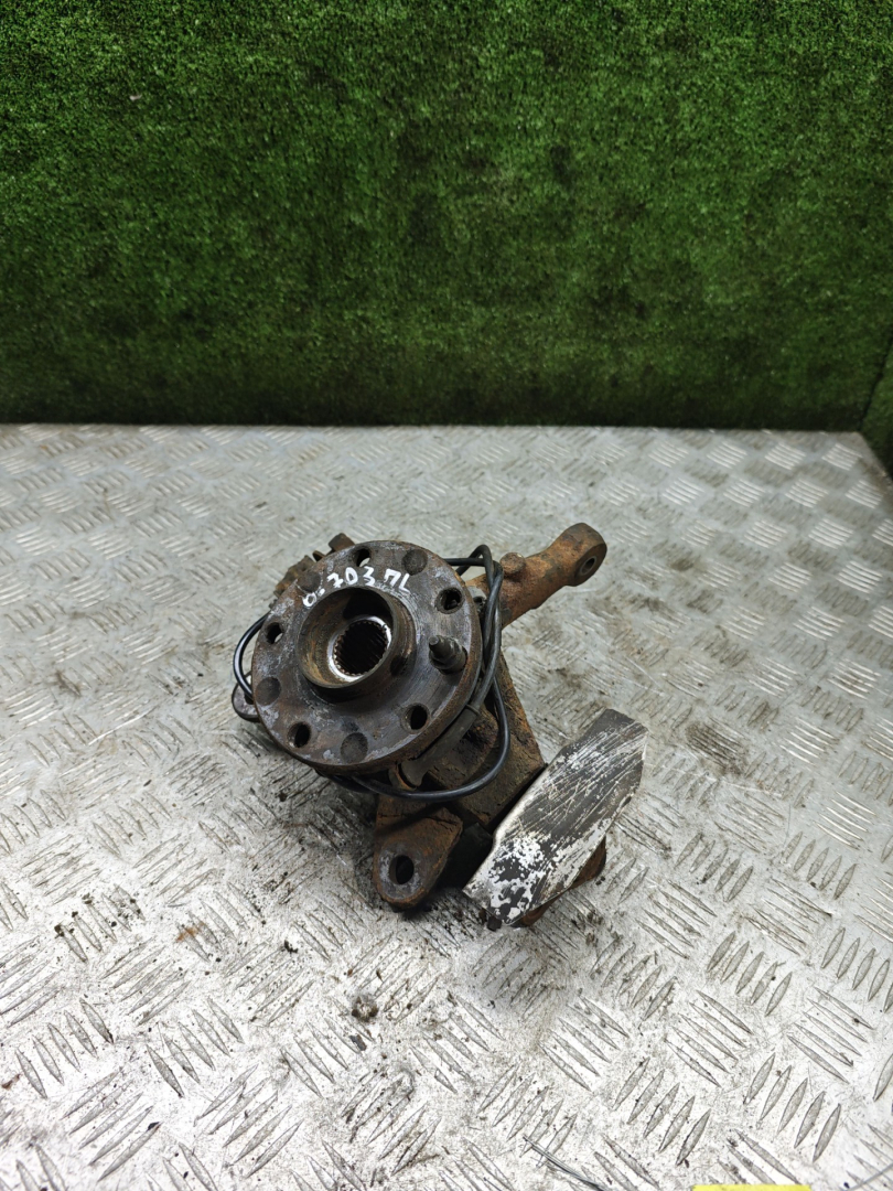 ступица передняя левая Lancia Kappa 1 поколение 1999, 2.0 л., бензин, МКПП, седан - фото №1