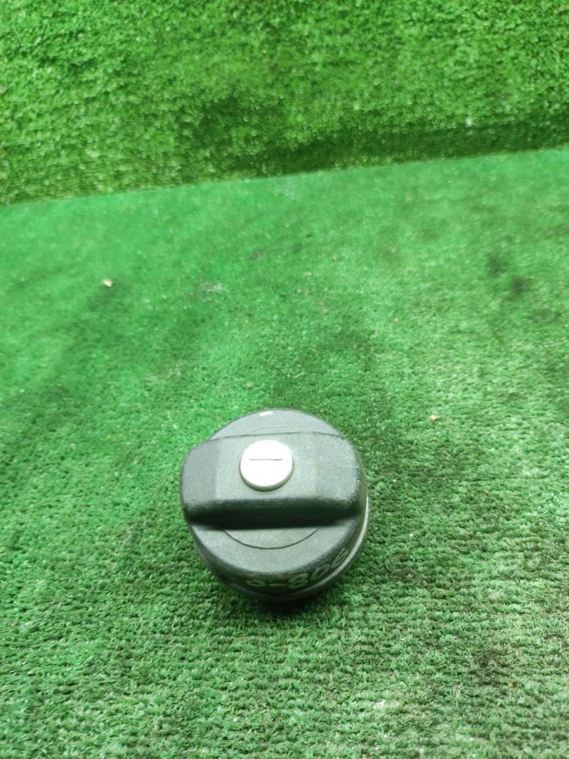 пробка топливного бака Volkswagen Golf 2 поколение 1990, 1.6 л., дизель, МКПП, хетчбэк 3 дв., 191201553 - фото №1