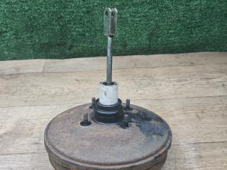 вакуумный усилитель тормозов Volkswagen Passat B3 1991, 1.8 л., бензин, МКПП, седан