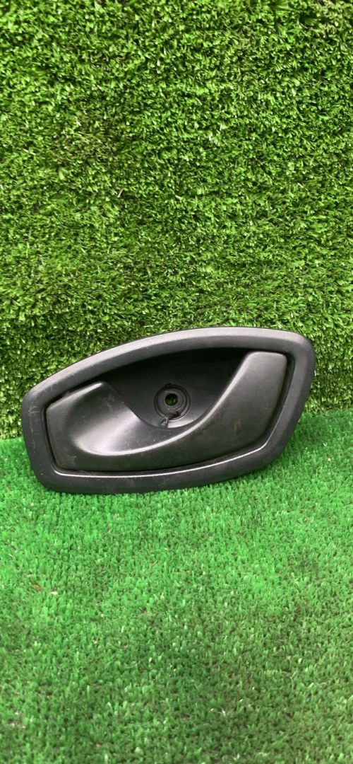 ручка внутренняя передняя левая Lada XRAY 1 поколение 2019, 1.6 л., бензин, МКПП, внедорожник 5 дв., 826730001R - фото №1