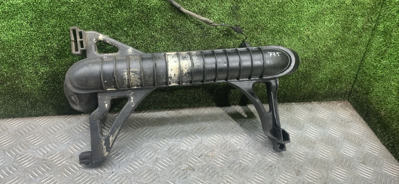 патрубок воздушного фильтра Mercedes-Benz Vito W638 2002, 2.2 л., CDi, дизель, МКПП, микроавтобус - фото №1