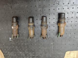 форсунка Volkswagen Passat B2 1987, 1.9 л., дизель, МКПП, хетчбэк 5 дв., LCR6732001